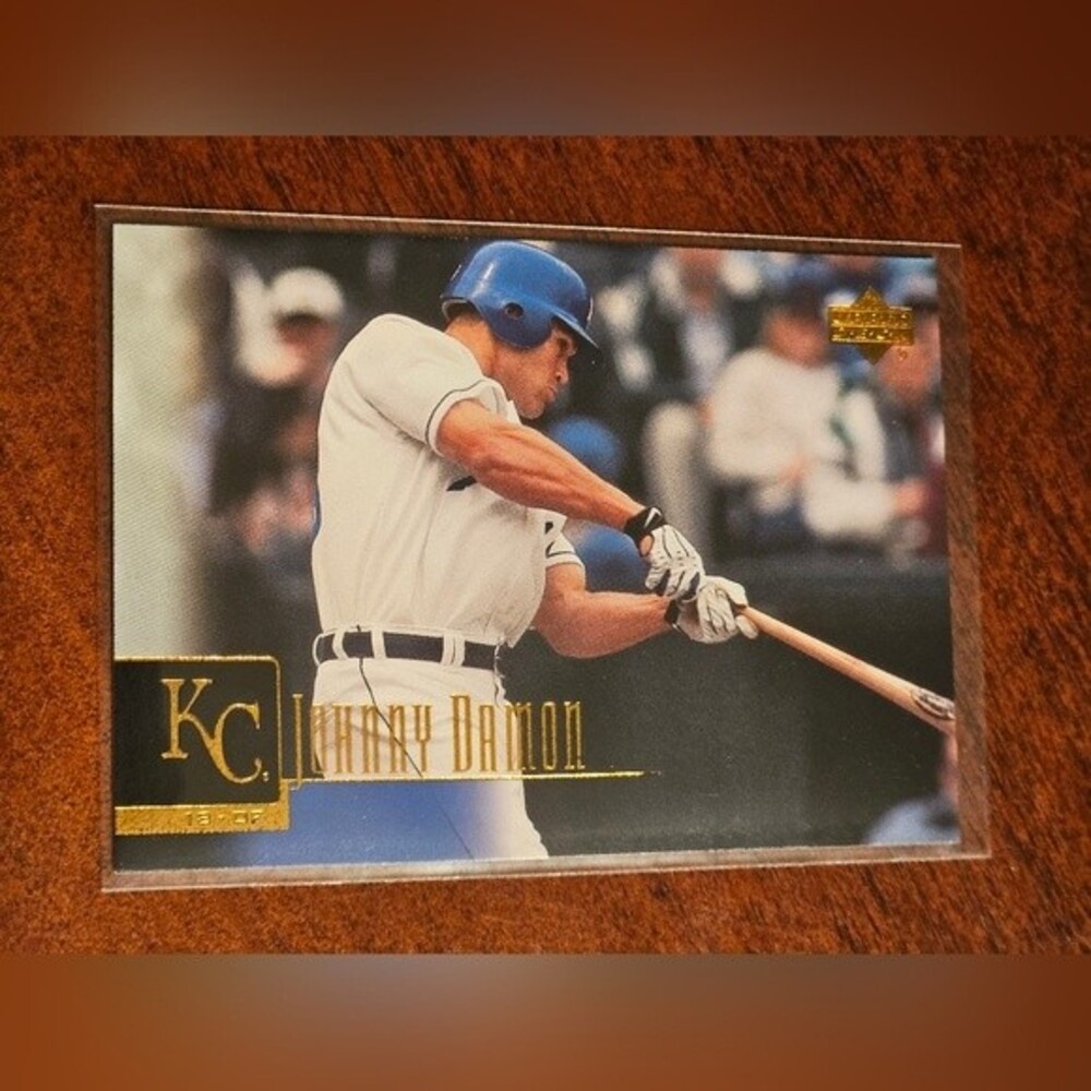 #112 Johnny Damon MLB Collectible Card